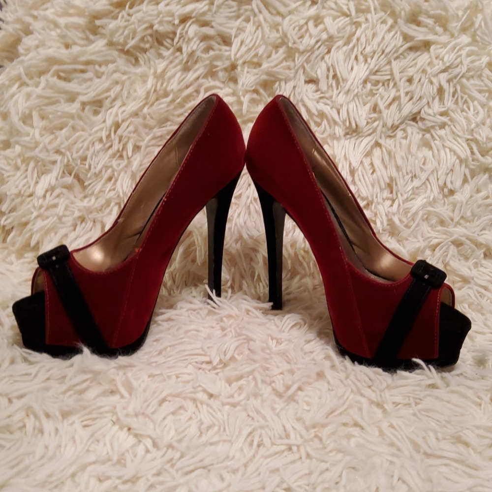 Qupid Velvet Burgundy & Black Heels Size 7½ - Picture 2 of 8